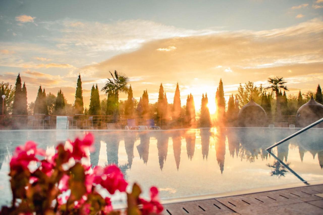 Wellness & Kaskady Hotel 4*