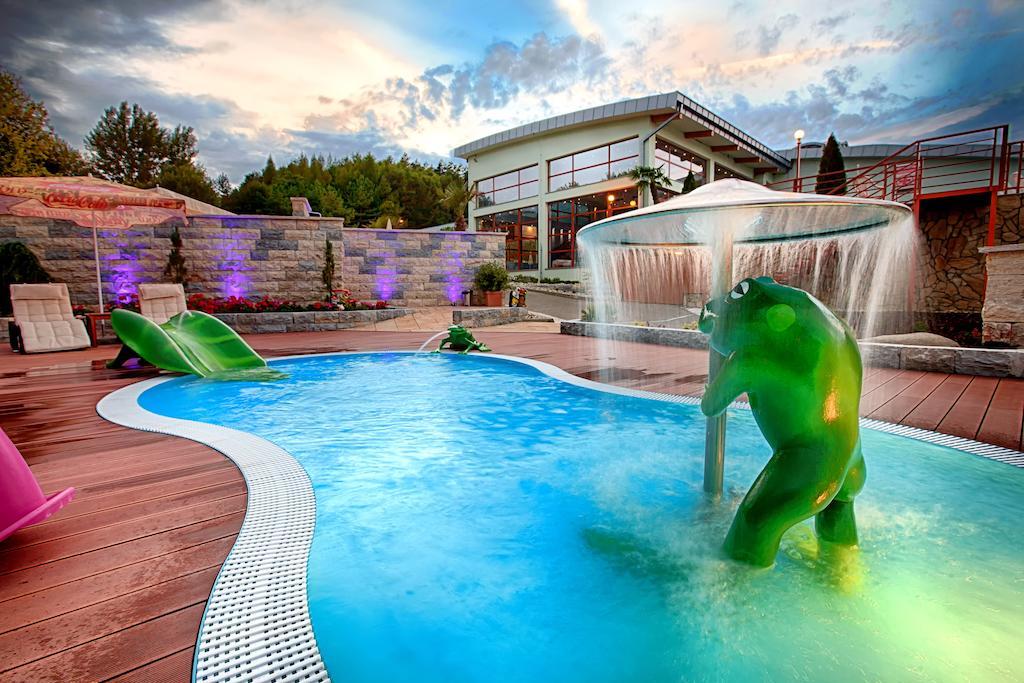 Wellness & Kaskady Hotel 4*